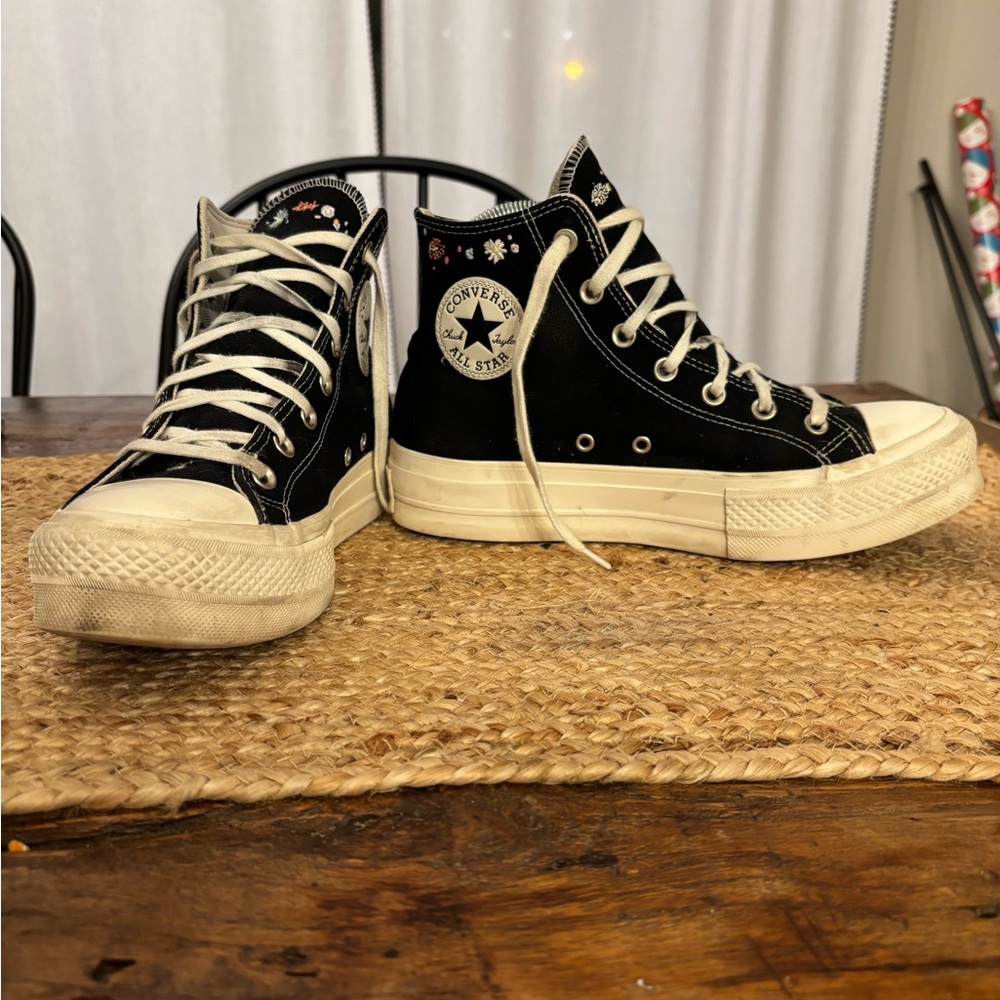 Converse CTAS Lift ‎ Hi Platform Embroidered Floral Women's Sz 9